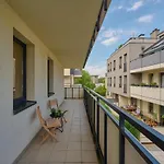 Elegant 1 Bedroom Apartment With Balcony In Wroclaw By Noclegi Renters