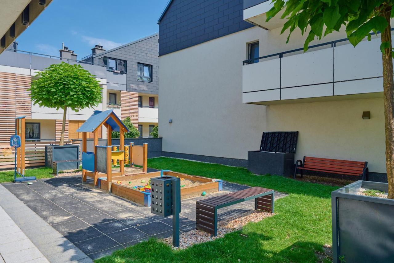 Elegant 1 Bedroom With Balcony In By Renters Apartament